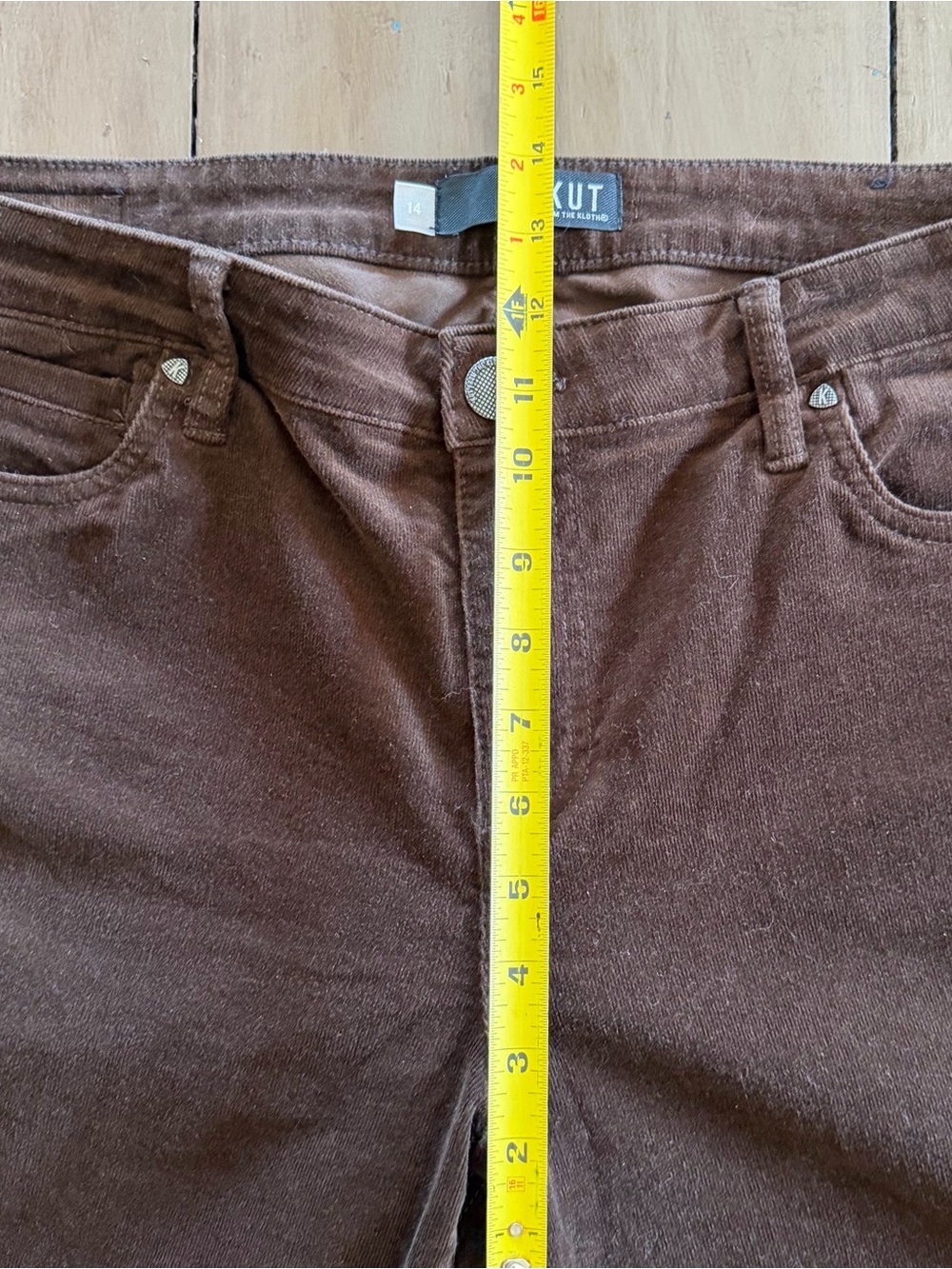 Kut From The Kloth Karen Baby Bootcut Corduroys. Size 14 Tobacco Color - Picture 5 of 12